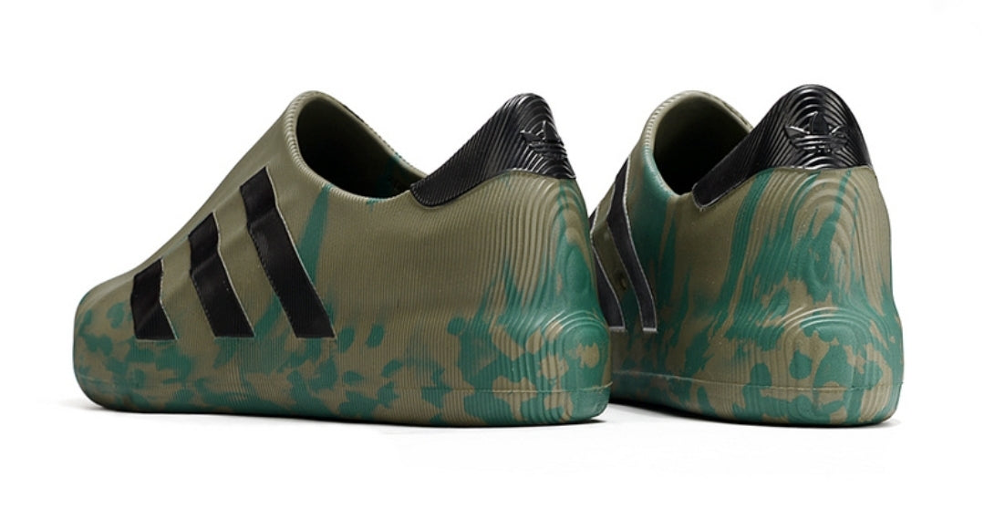 Les baskets Adidas Originals AdiFOM Superstar unissent tradition et modernité. Avec la technologie AdiFOM.
