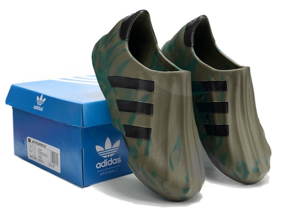 Les baskets Adidas Originals AdiFOM Superstar unissent tradition et modernité. Avec la technologie AdiFOM.