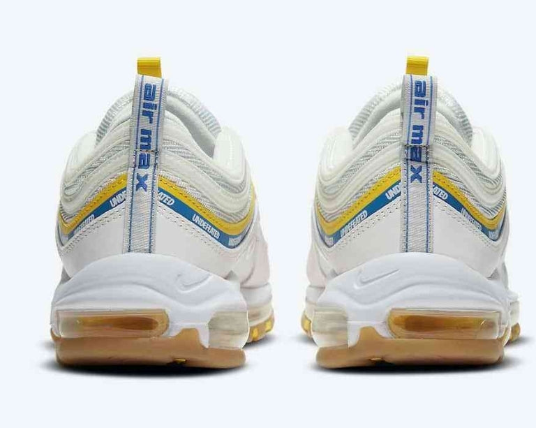 Les baskets Nike Air Max 97 sont synonymes de style emblématique et de confort absolu. Leur design ondulé distinctif.pas cher. Le moins cher.