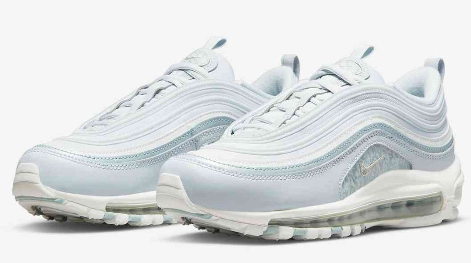 Les baskets Nike Air Max 97 sont synonymes de style emblématique et de confort absolu. Leur design ondulé distinctif.pas cher. Le moins cher.