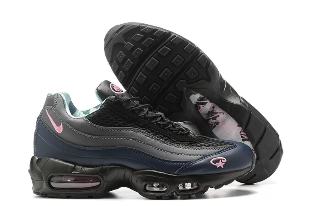 Les baskets Nike Air Max 95 sont synonymes de style emblématique et de confort absolu. Leur design distinctif. Pas cher. Le moins cher.