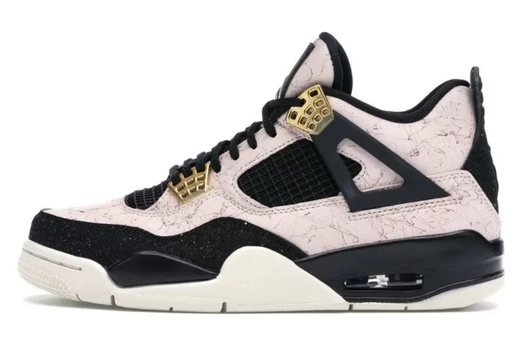 Les baskets Air Jordan 4 offrent un style iconique et une performance remarquable.
leur design distinctif pas cher. le moin cher.