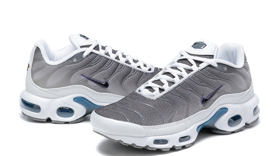 Les Baskets Nike Air Max Tn incarnent un style emblématique et une performance supérieure.
design distinctif.pas cher. Le moins cher.