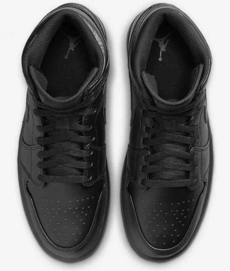 Les baskets Air Jordan 1 offrent un style iconique et une performance légendaire.
leur design emblématique .pas cher. Le moins cher.
