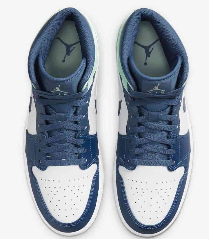 Les baskets Air Jordan 1 offrent un style iconique et une performance légendaire.
leur design emblématique .pas cher. Le moins cher.