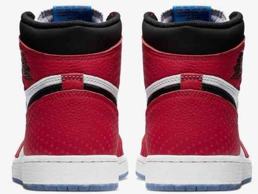 Les baskets Air Jordan 1 offrent un style iconique et une performance légendaire.
leur design emblématique .pas cher. Le moins cher.