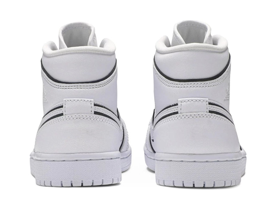 Les baskets Air Jordan 1 offrent un style iconique et une performance légendaire.
leur design emblématique .pas cher. Le moins cher.