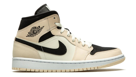 Les baskets Air Jordan 1 offrent un style iconique et une performance légendaire.
 leur design emblématique .pas cher. Le moins cher.