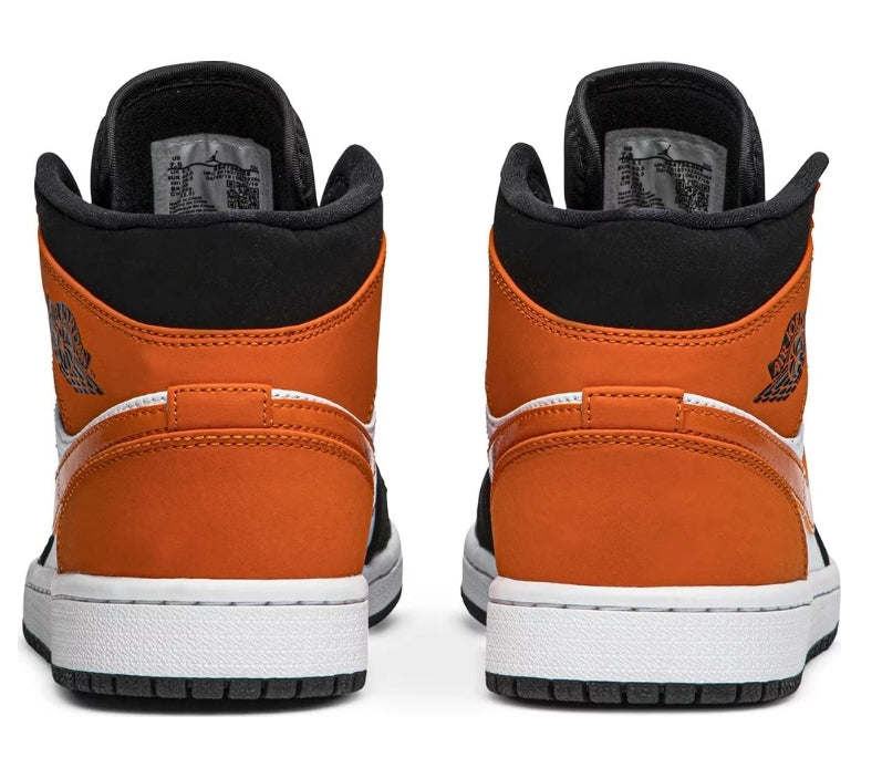 Les baskets Air Jordan 1 offrent un style iconique et une performance légendaire.
 leur design emblématique .pas cher. Le moins cher.