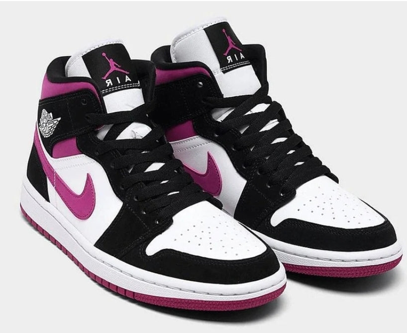 Les baskets Air Jordan 1 offrent un style iconique et une performance légendaire.
leur design emblématique .pas cher. Le moins cher.