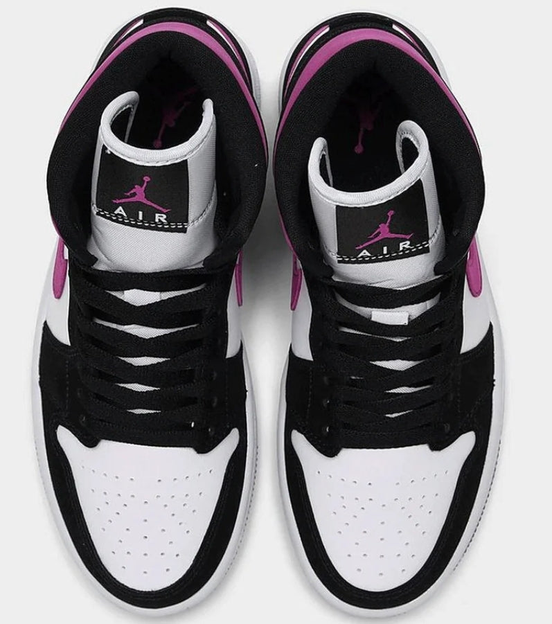 Les baskets Air Jordan 1 offrent un style iconique et une performance légendaire.
leur design emblématique .pas cher. Le moins cher.
