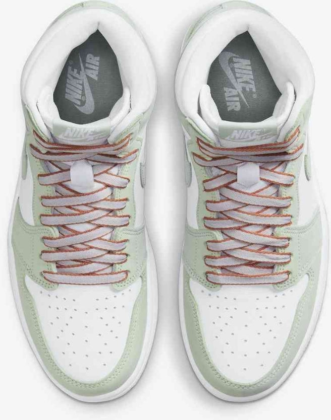 Les baskets Air Jordan 1 offrent un style iconique et une performance légendaire.
leur design emblématique .pas cher. Le moins cher.