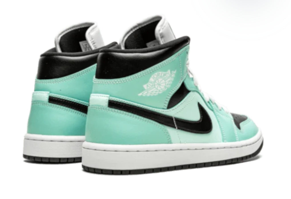 Les baskets Air Jordan 1 offrent un style iconique et une performance légendaire.
leur design emblématique .pas cher. Le moins cher.
