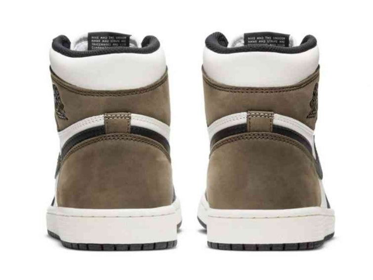 Les baskets Air Jordan 1 offrent un style iconique et une performance légendaire.
leur design emblématique .pas cher. Le moins cher.