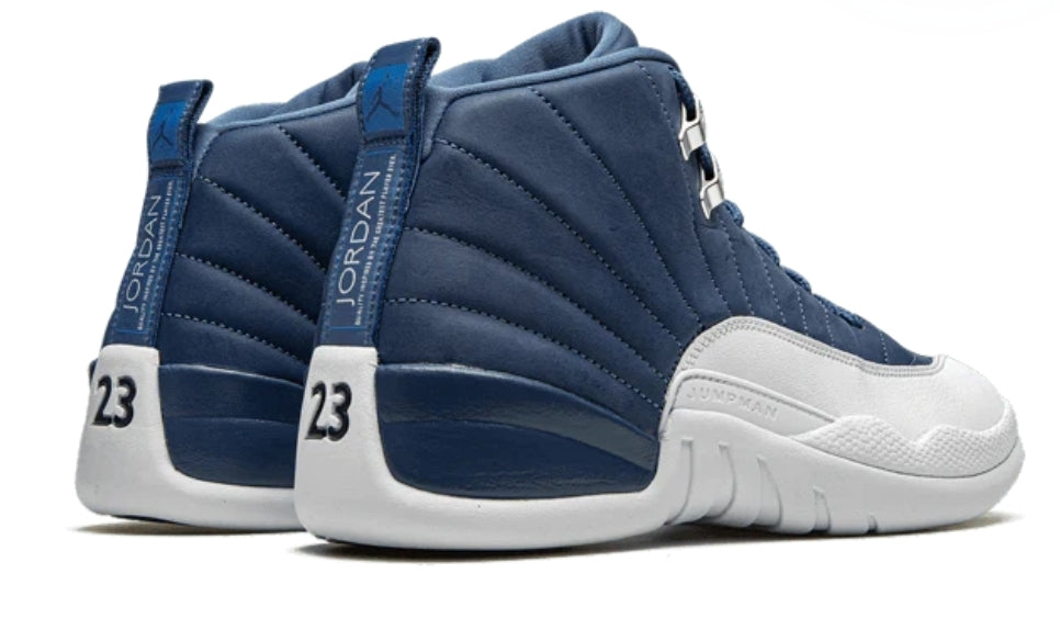 Les baskets Air Jordan 12 offrent un style iconique et une performance exceptionnelle.design distinctif.pas cher.moin Cher.
