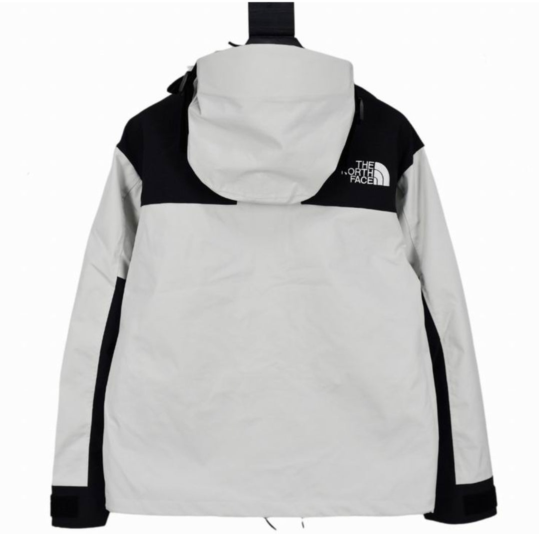 Les doudounes The North Face protection optimale contre le froid. Leur design moderne et leurs matériaux de haute qualité. Pas cher le moins cher.