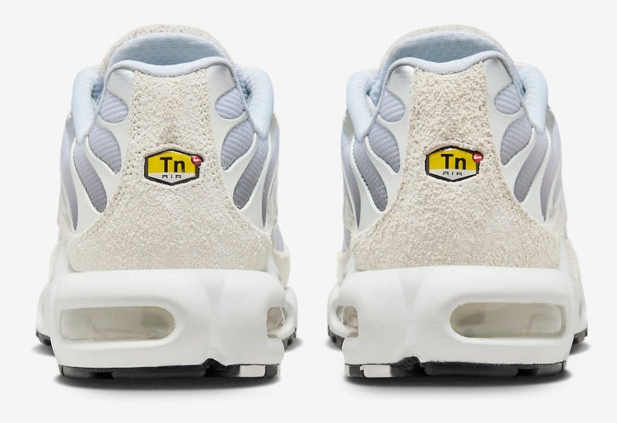 Les Baskets Nike Air Max Tn incarnent un style emblématique et une performance supérieure.
design distinctif.pas cher. Le moins cher.