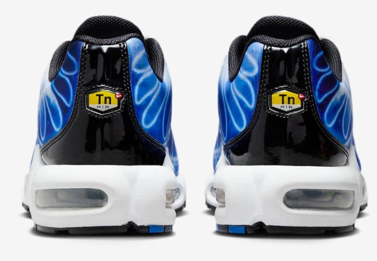 Les  Baskets Nike Air Max Tn incarnent un style emblématique et une performance supérieure.
design distinctif.pas cher. Le moins cher.