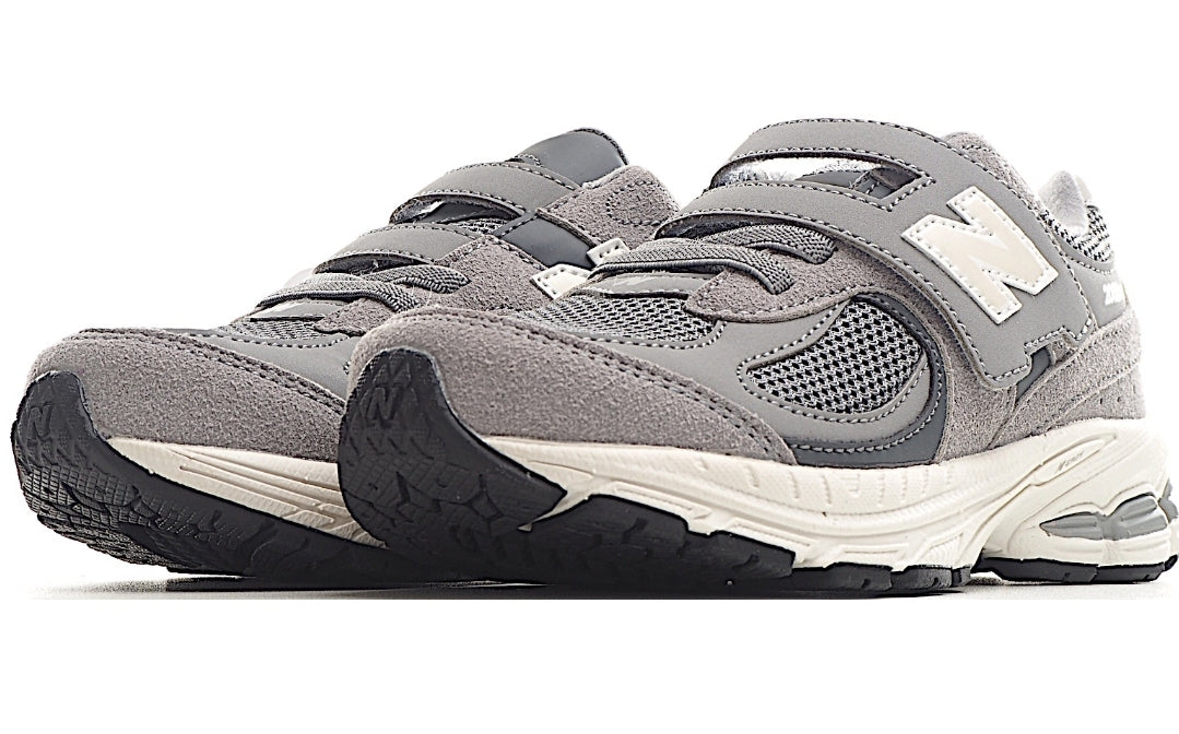 chaussure pour Enfant: New Balance 2002R Garçon/Fille