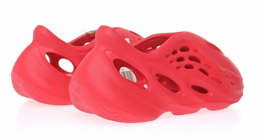 Chaussure pour Enfant: Sandales Adidas Yeezy Foam Runner Garçon/Fille