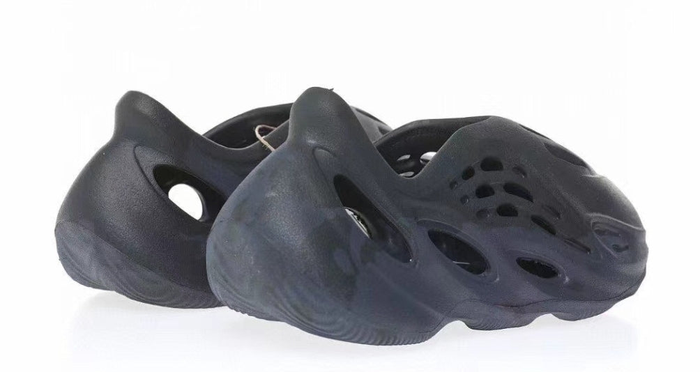 Chaussure pour Enfant: Sandales Adidas Yeezy Foam Runner Garçon/Fille