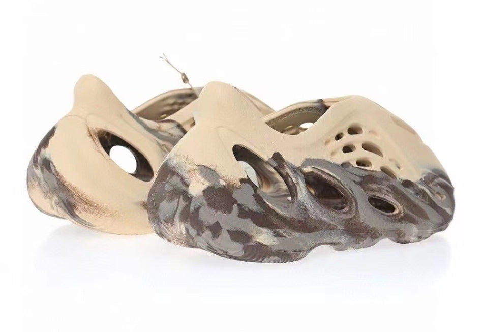 Chaussure pour Enfant: Sandales Adidas Yeezy Foam Runner Garçon/Fille