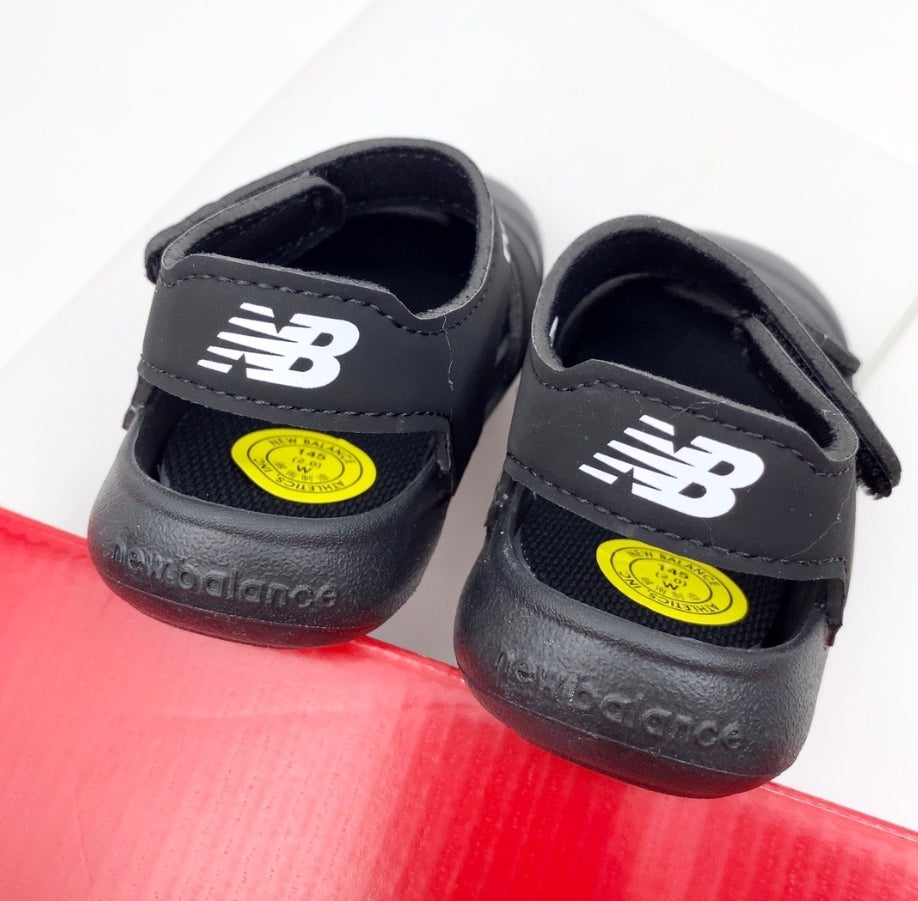 Chaussure pour Enfant: Sandales new Balance Garçon/Fille