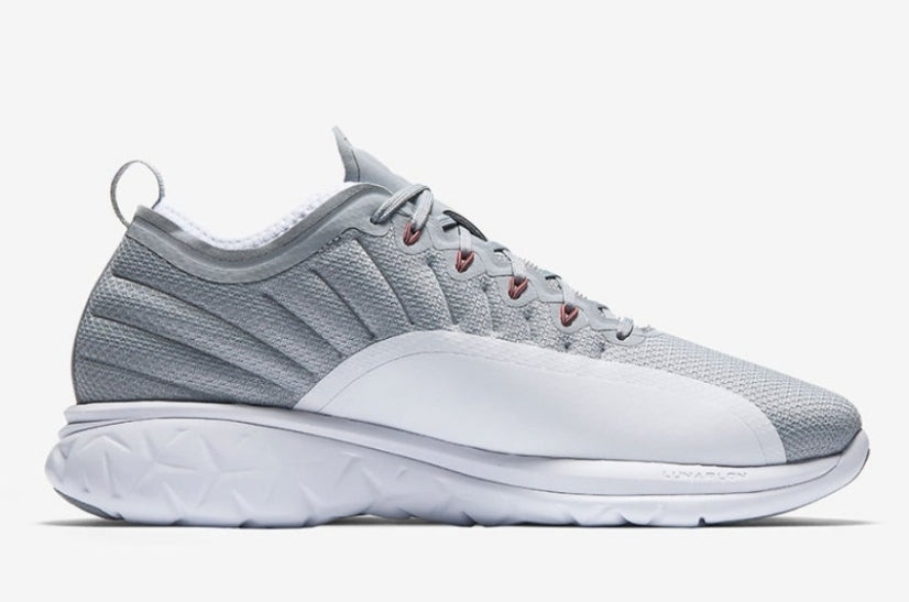 Les baskets Air Jordan 12 offrent un style iconique et une performance exceptionnelle.design distinctif.pas cher.moin Cher.