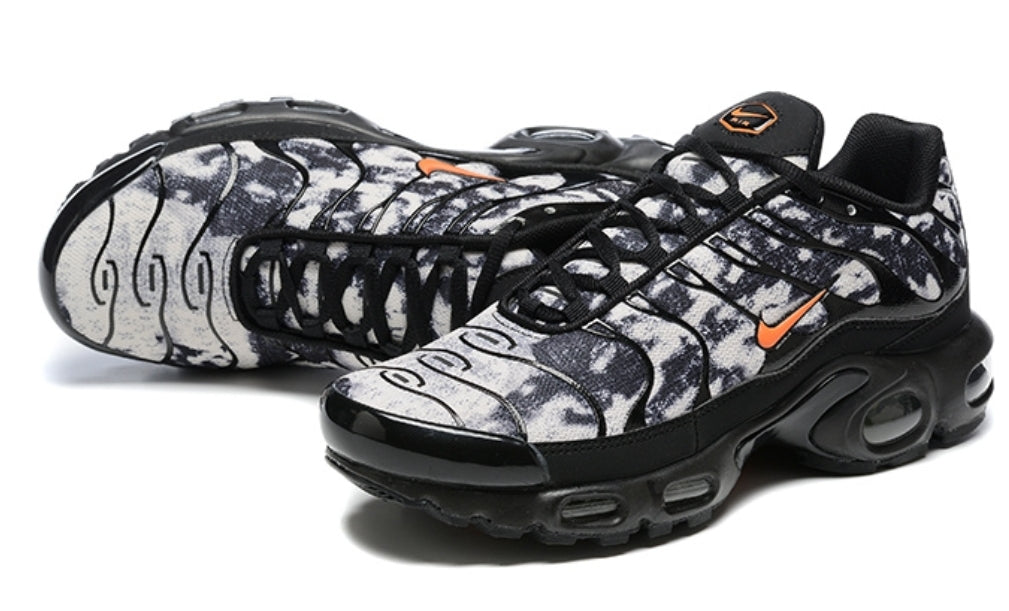 Les  Baskets Nike Air Max Tn incarnent un style emblématique et une performance supérieure.
design distinctif et unique, pas cher. Le moins cher.