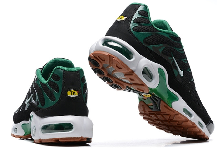 Les  Baskets Nike Air Max Tn incarnent un style emblématique et une performance supérieure.
design distinctif et unique, pas cher. Le moins cher.