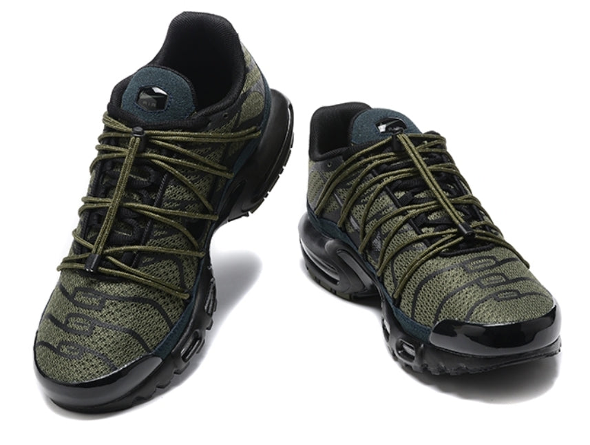 Les  Baskets Nike Air Max Tn incarnent un style emblématique et une performance supérieure.
design distinctif et unique, pas cher. Le moins cher.