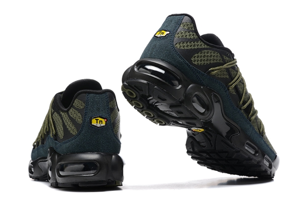 Les  Baskets Nike Air Max Tn incarnent un style emblématique et une performance supérieure.
design distinctif et unique, pas cher. Le moins cher.