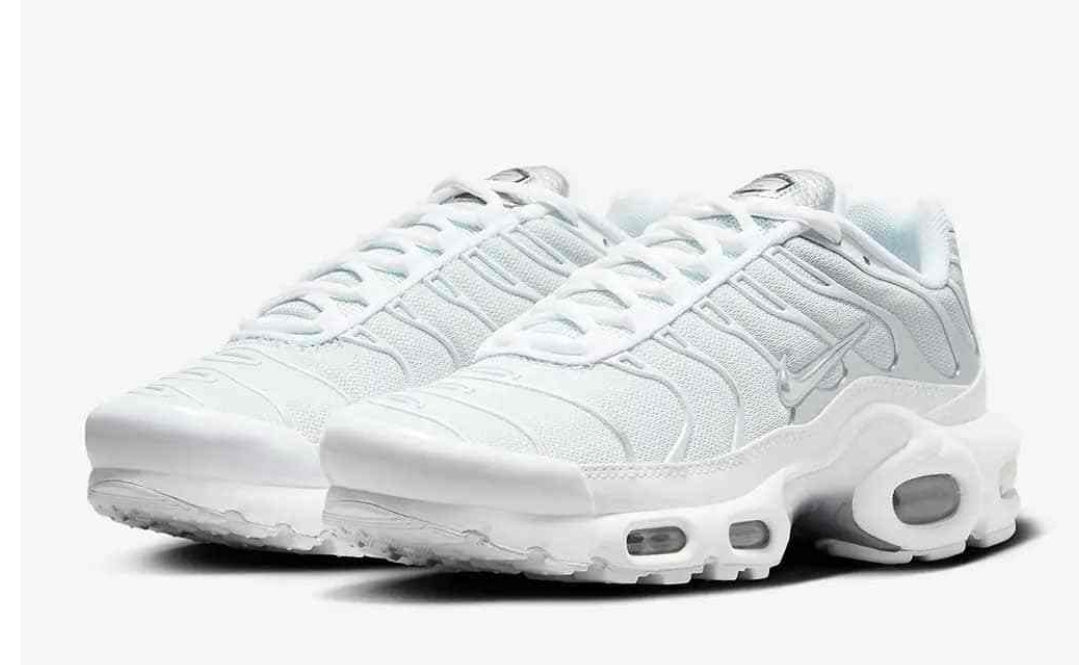Les  Baskets Nike Air Max Tn incarnent un style emblématique et une performance supérieure.
design distinctif et unique, pas cher. Le moins cher.