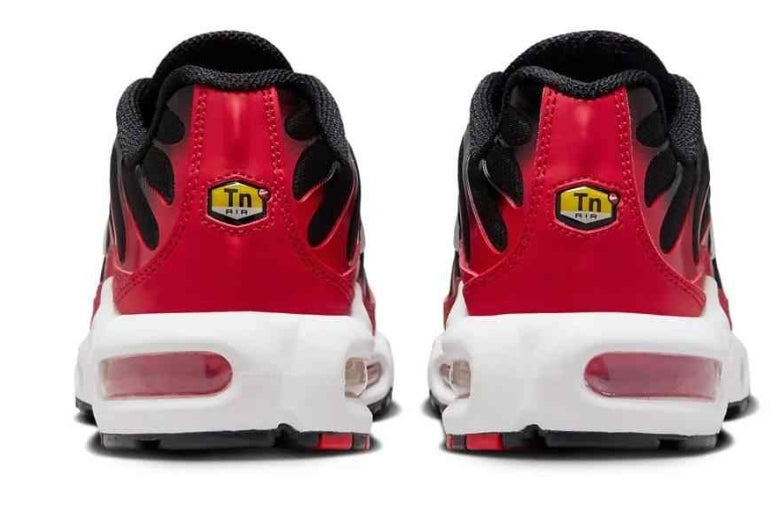 Les  Baskets Nike Air Max Tn incarnent un style emblématique et une performance supérieure.
design distinctif et unique, pas cher. Le moins cher.