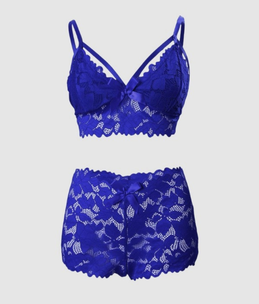 Ensemble de lingerie en dentelle à décor de nœud