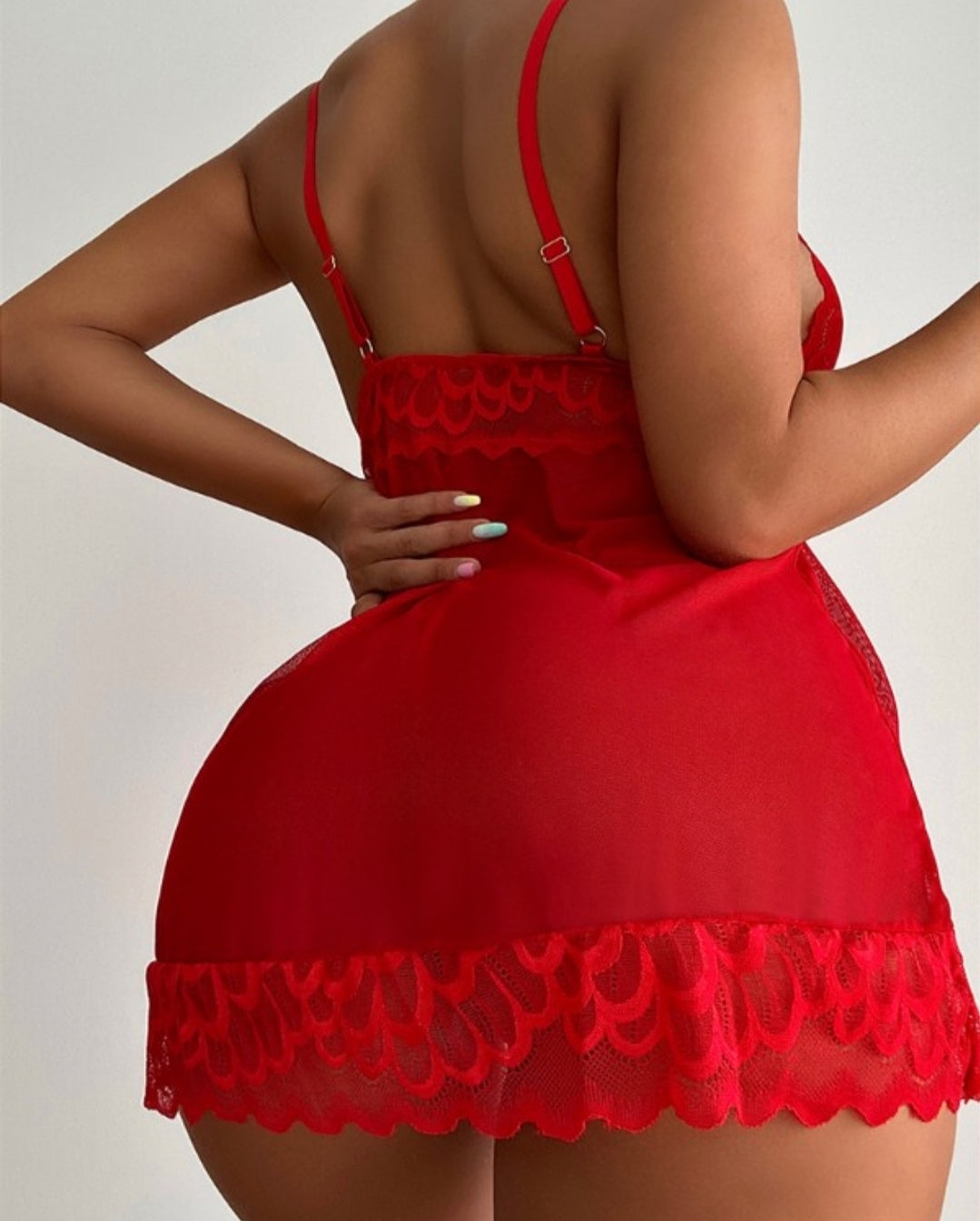 Nuisette en maille transparente au crochet avec bretelles spaghetti