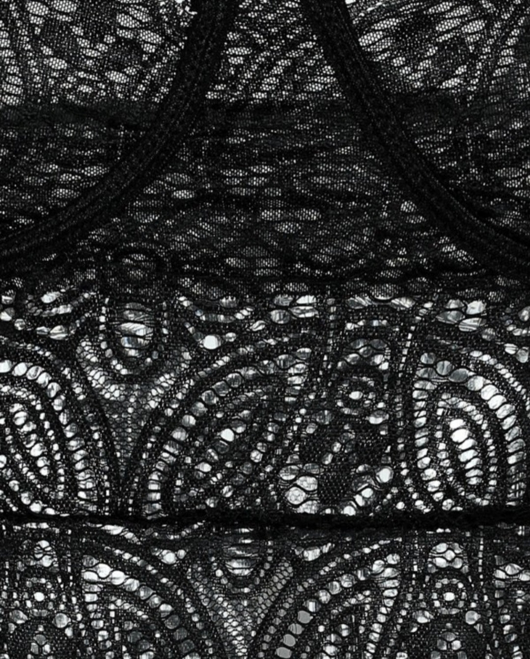 Nuisette en maille transparente au crochet avec bretelles spaghetti et culotte