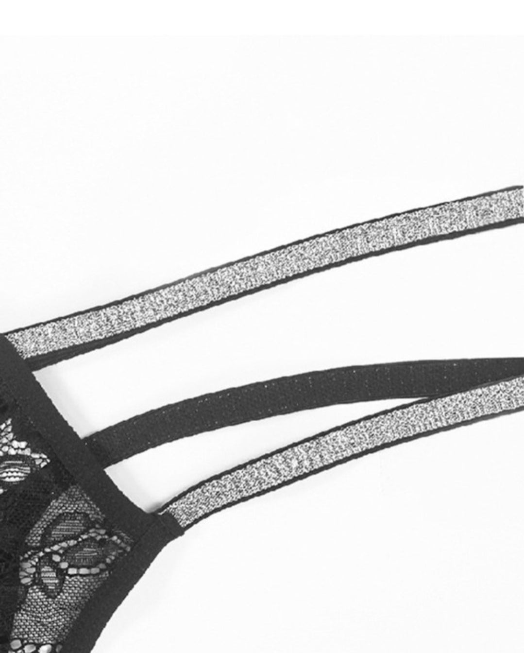 Culotte string évidée en dentelle au crochet