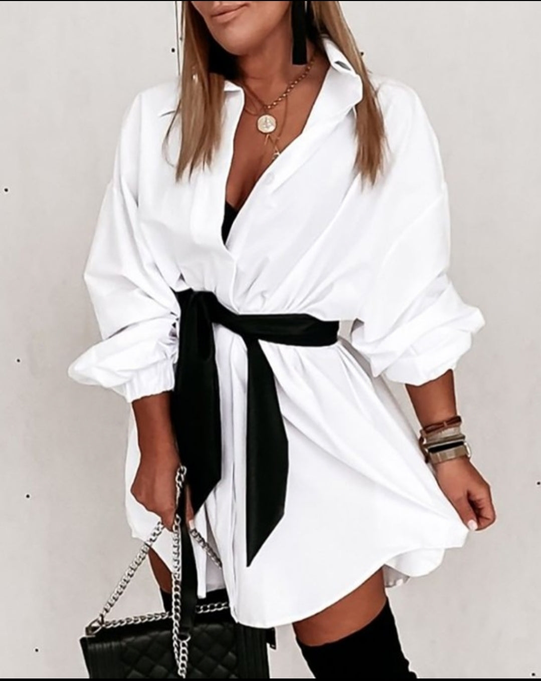 Robe décontractée chemise à manches longues et detail nouée avec ceinture