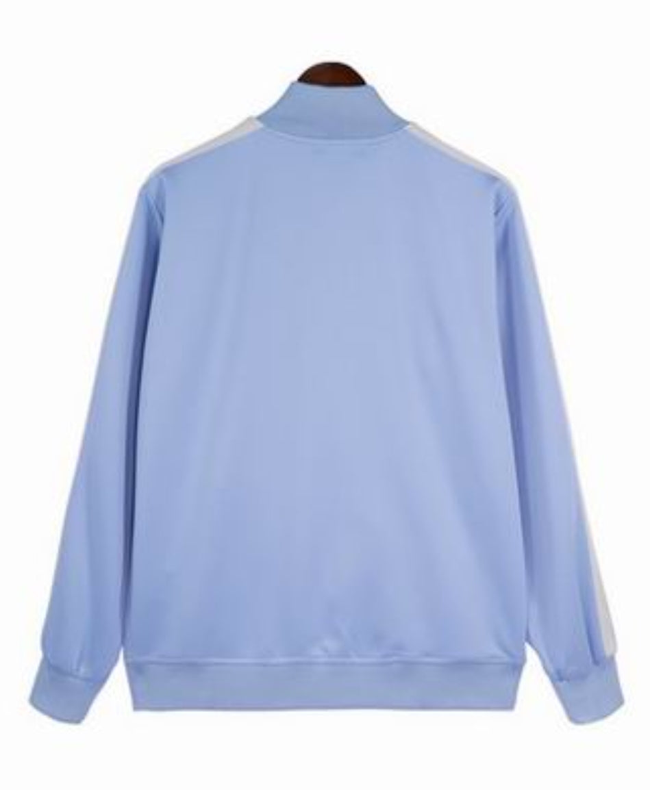 Les ensembles survêtement Palm Angels allient performance et style avec une touche urbaine unique. Pas cher. Le moins cher.