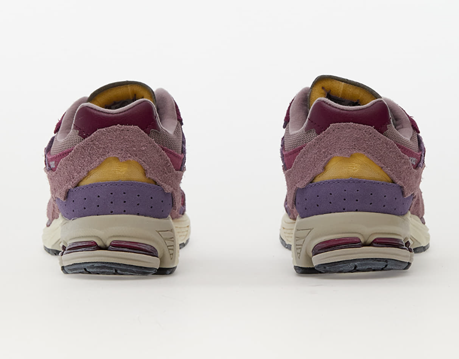 Les baskets New Balance allient style et confort. Leur design classique et leurs matériaux de haute qualité en font un choix idéal pour les amateurs de sneakers.pas cher. Le moins cher.