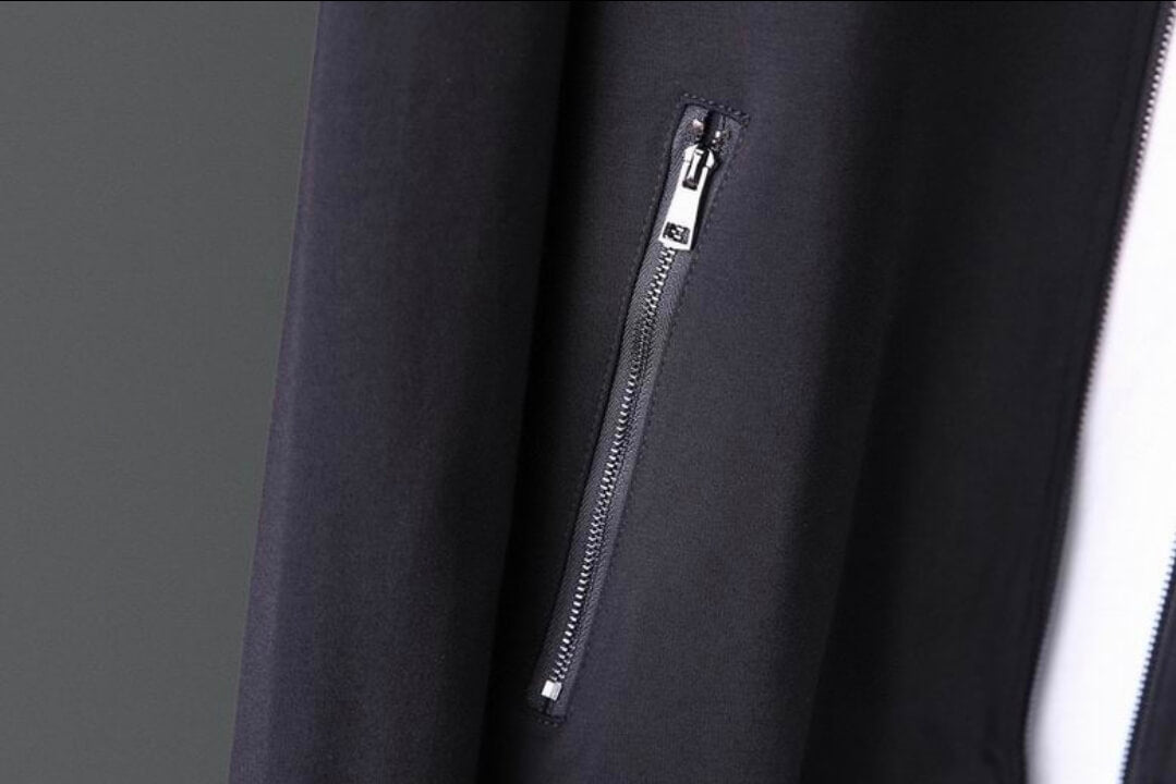 Les ensembles survêtement Balenciaga allient performance et style. Leur design avant-gardiste et leur qualité supérieure. Pas cher. Le moins cher.