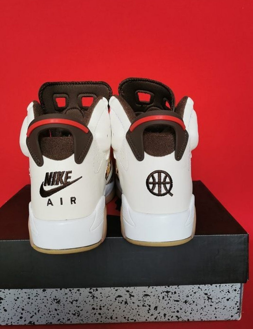 Les baskets Air Jordan 6 offrent un style emblématique  performance remarquable.
design distinctif matériaux. Baskets pas Cher. Le moins cher.