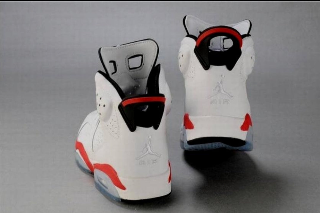 Les baskets Air Jordan 6 offrent un style emblématique performance remarquable.
design distinctif matériaux. Baskets pas Cher. Le moins cher.