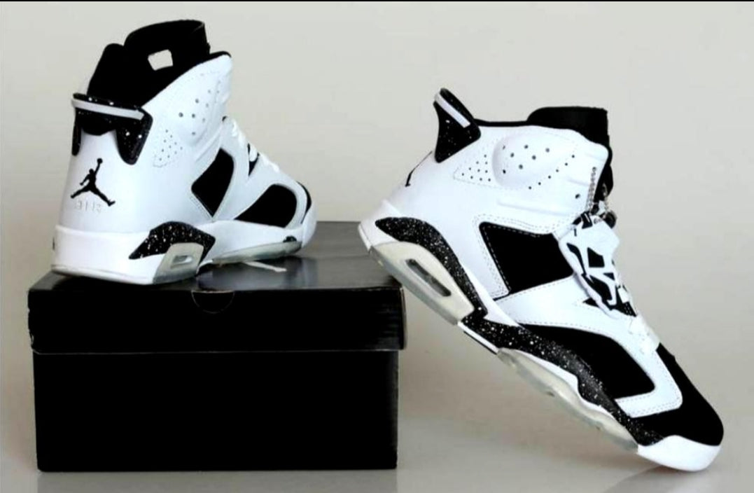 Les baskets Air Jordan 6 offrent un style emblématique  performance remarquable.
design distinctif matériaux. Baskets pas Cher. Le moins cher.
