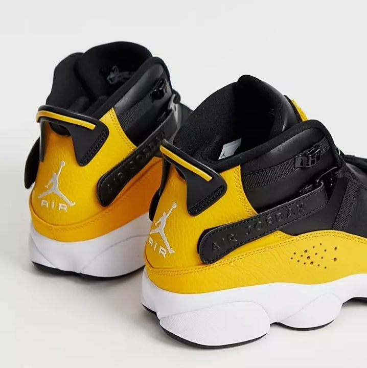 Les baskets Air Jordan 6 Retro "Pantone" Femme permettent de personnaliser votre style tout en bénéficiant d’un confort supérieur.
