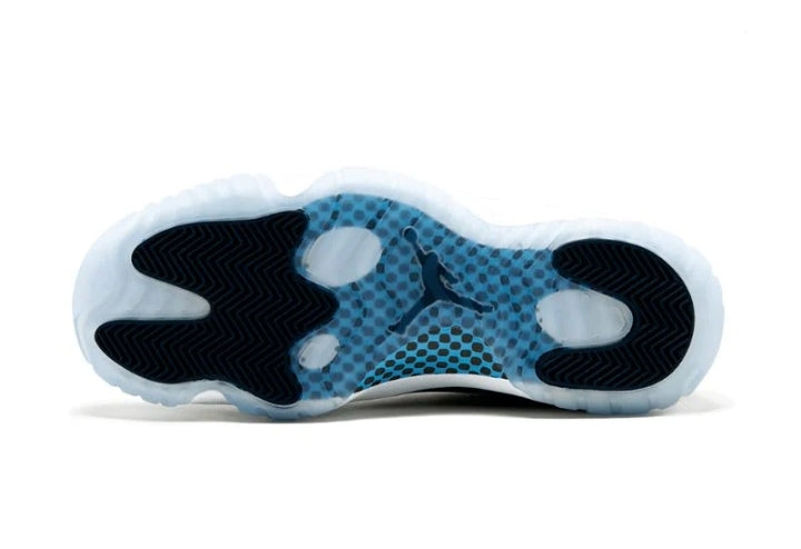 Les Air Jordan 11 Femme permettent de personnaliser votre style tout en bénéficiant d’un confort supérieur.Idéale pour un usage quotidien.