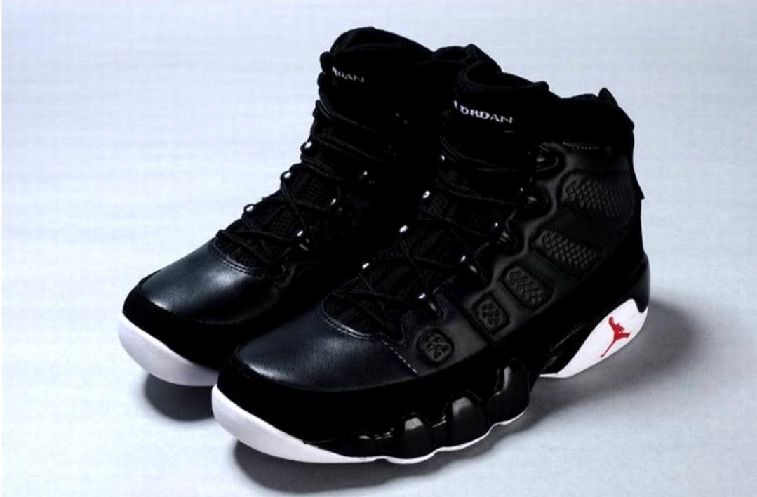 Les baskets Air Jordan 9 offrent un style distinctif et une performance exceptionnelle.
,design unique et exceptionnel.pas cher.le moins cher.