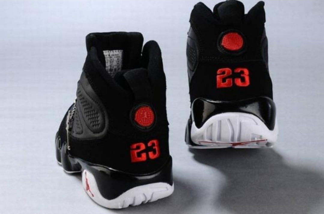 Les baskets Air Jordan 9 offrent un style distinctif et une performance exceptionnelle.
,design unique et exceptionnel.pas cher.le moins cher.