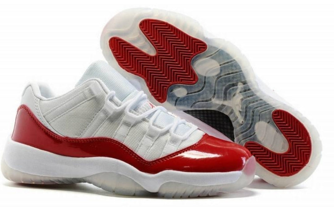 Les baskets Air Jordan 11 offrent un style légendaire et une performance exceptionnelle.design unique
Pas Cher. moin cher.